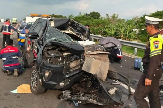 Anggota Komisi X DPR RI Gus Hilman Alami Patah Kaki usai Kecelakaan di Tol Paspro