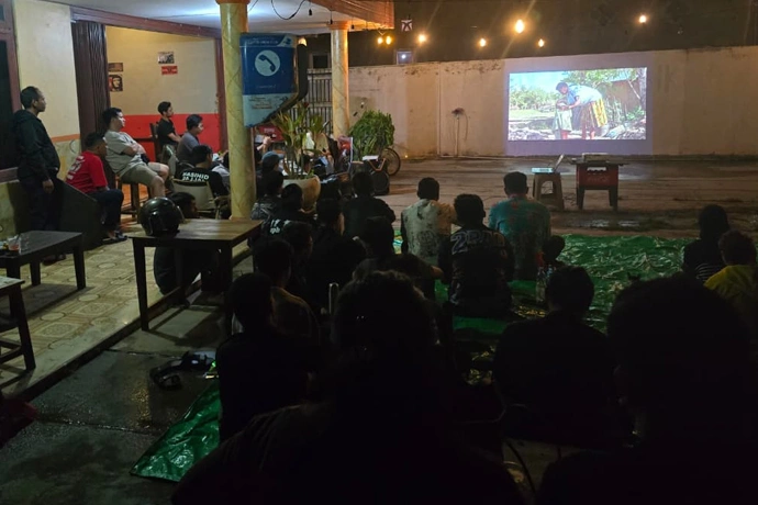 nobar pesta babi