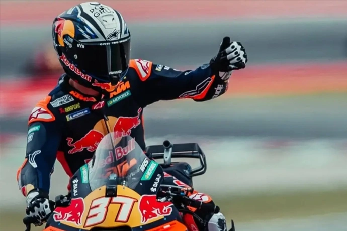Kualifikasi MotoGP Catalunya 2026: Pedro Acosta Sabet Pole, Bezzecchi Crash di Momen Krusial