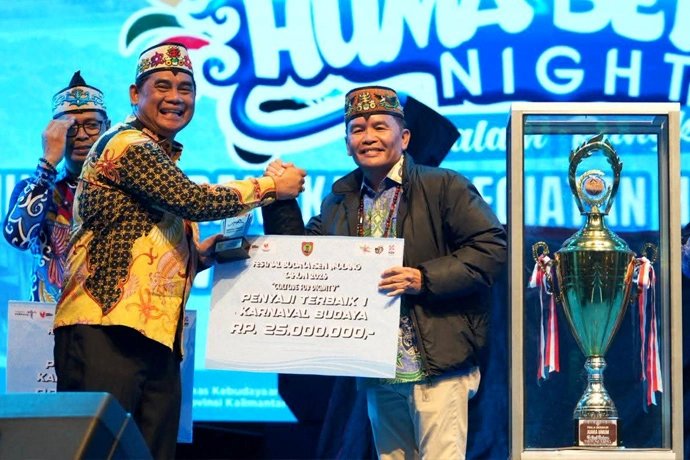 Barito Utara Sabet Juara Umum Festival Budaya Isen Mulang 2026