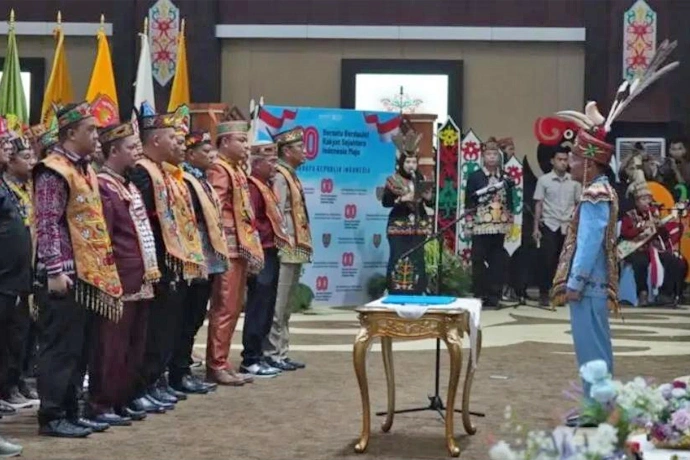 Bupati Heriyus Hadiri Pelantikan 8 DAD dan 4 Batamad Kabupaten