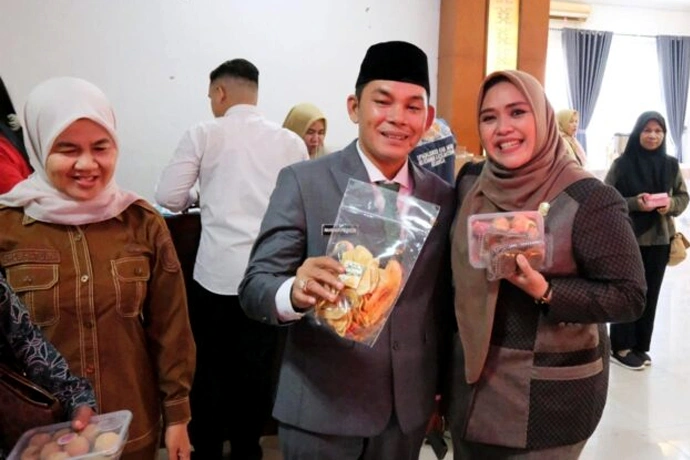 Dina Maulidah: Sertifikat Halal Itu Penting