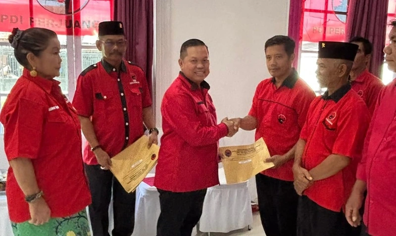 PDI-P Kalteng Lantik Serentak 17 PAC se-Kabupaten Kapuas