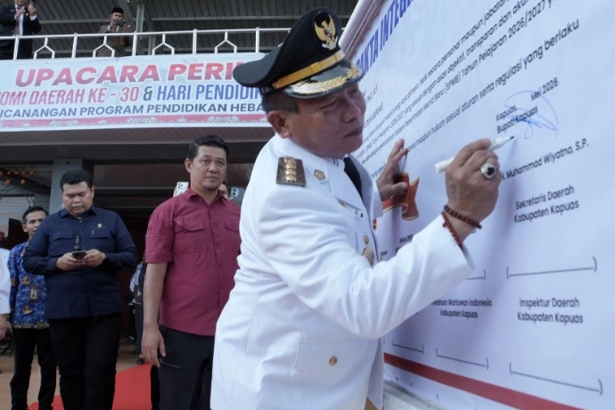 Hardiknas 2026 di Kapuas: Pakta Integritas SPMB Resmi Ditandatangani