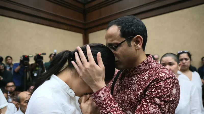 Nadiem Dituntut 18 Tahun Penjara, Sejumlah Artis Ramai Beri Simpati