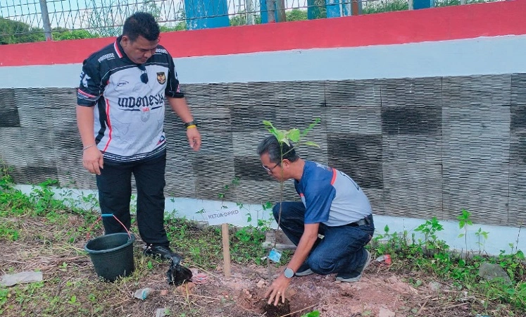 13_DPRD Lamandau