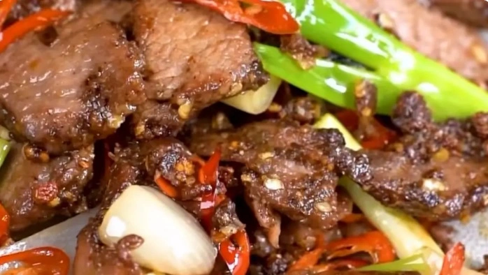 Daging Ala Chinese, Gurih Pedas Dengan Aroma Ngohiong