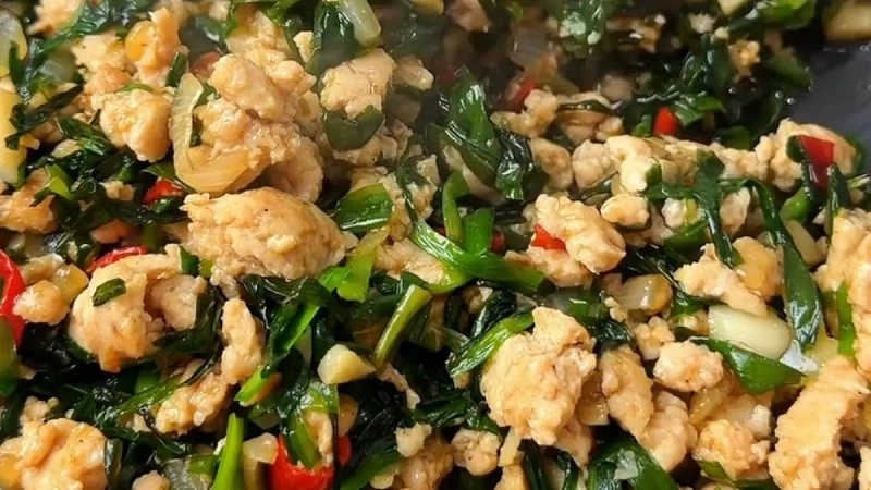 1_Ayam Kucai