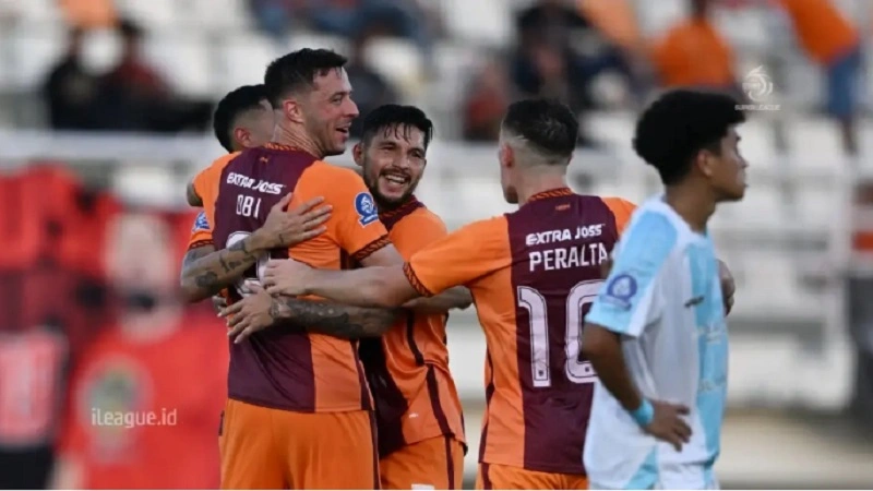 9_Borneo FC