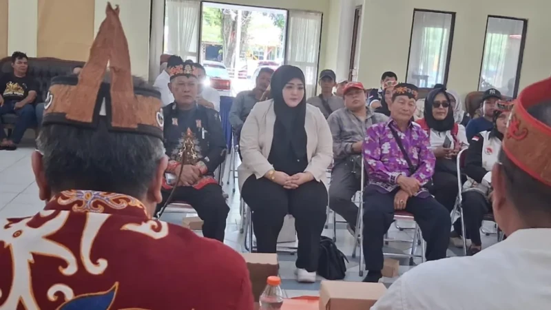 Zhezee Galuh Minta Maaf Di Forum Adat, Polemik Review Bika Ambon Ci Mehong Dimediasi Dad Palangka Raya