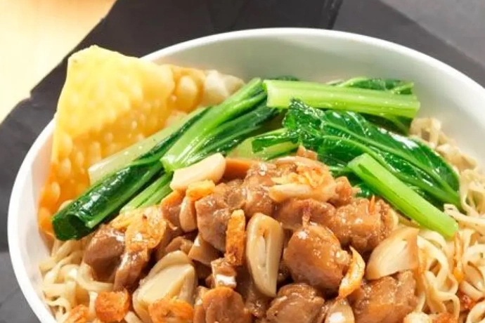 mIE aYAM