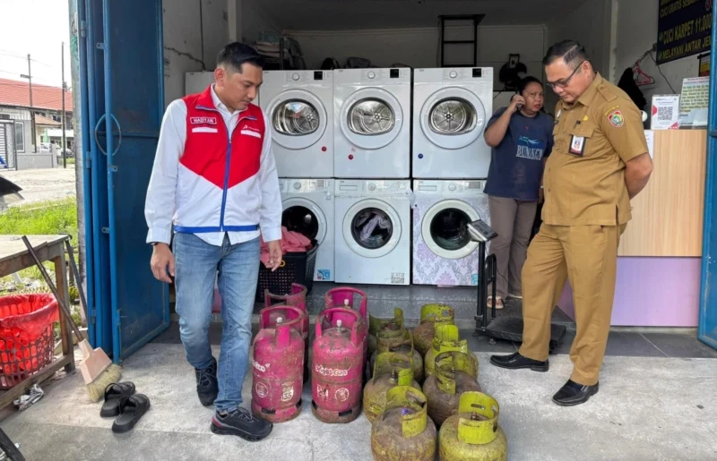 Sidak Elpiji Subsidi di Palangka Raya, Pelaku Usaha Tak Berhak Diminta Beralih ke Gas Non-Subsidi