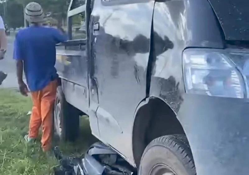 Pikap Dan Motor Bertabrakan Di Jalan Soekarno Palangka Raya, Korban Luka Ringan
