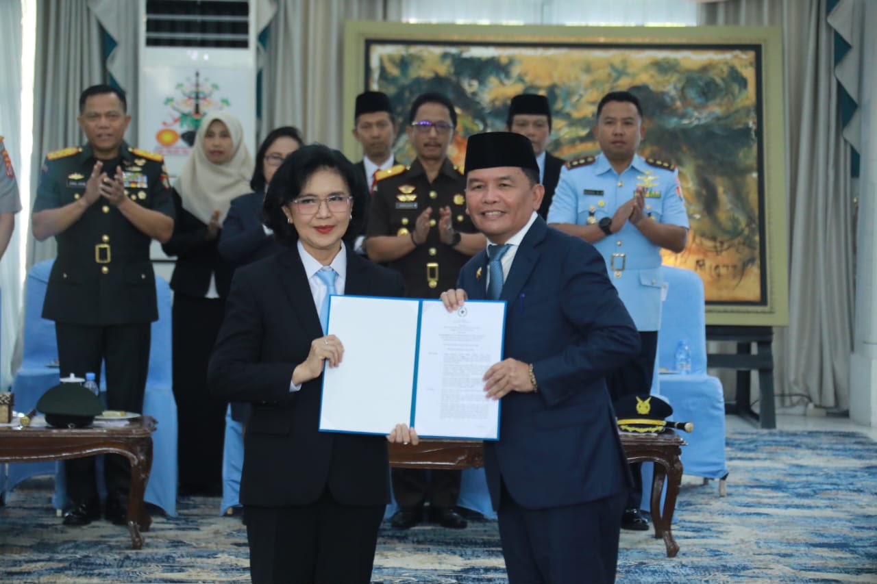 Agustiar Sabran Lantik Linae Victoria Aden sebagai Sekda Kalteng, Tekankan Integritas dan Kolaborasi