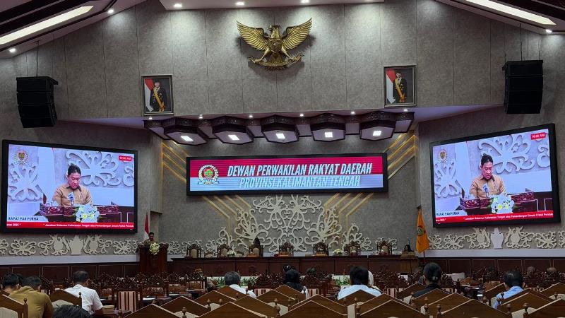 Suasana Rapat Paripurna Ke-5 Masa Persidangan III Tahun Sidang 2026 di Kantor DPRD Provinsi Kalteng, Jalan Ahmad Yani, Palangka Raya, Senin (6/7). (Anandri/Prokalteng.co)