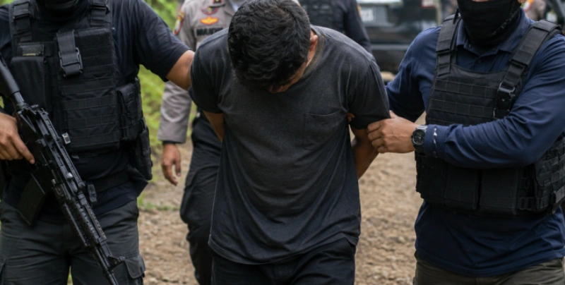 Ilustrasi Aparat gabungan Polda Kalimantan Tengah dan Polres Katingan masih memburu pelaku penyerangan personel Satresnarkoba Polres Katingan, termasuk target operasi berinisial BIO.