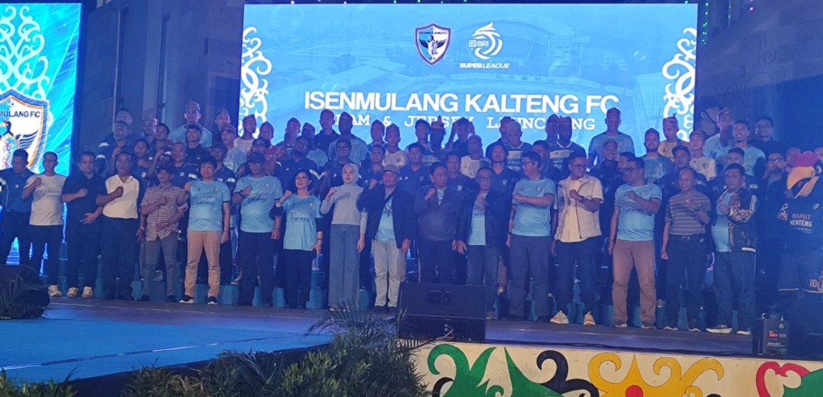 Launching di Bundaran Besar, Isenmulang Kalteng FC Perkenalkan 27 Pemain dan Jersey