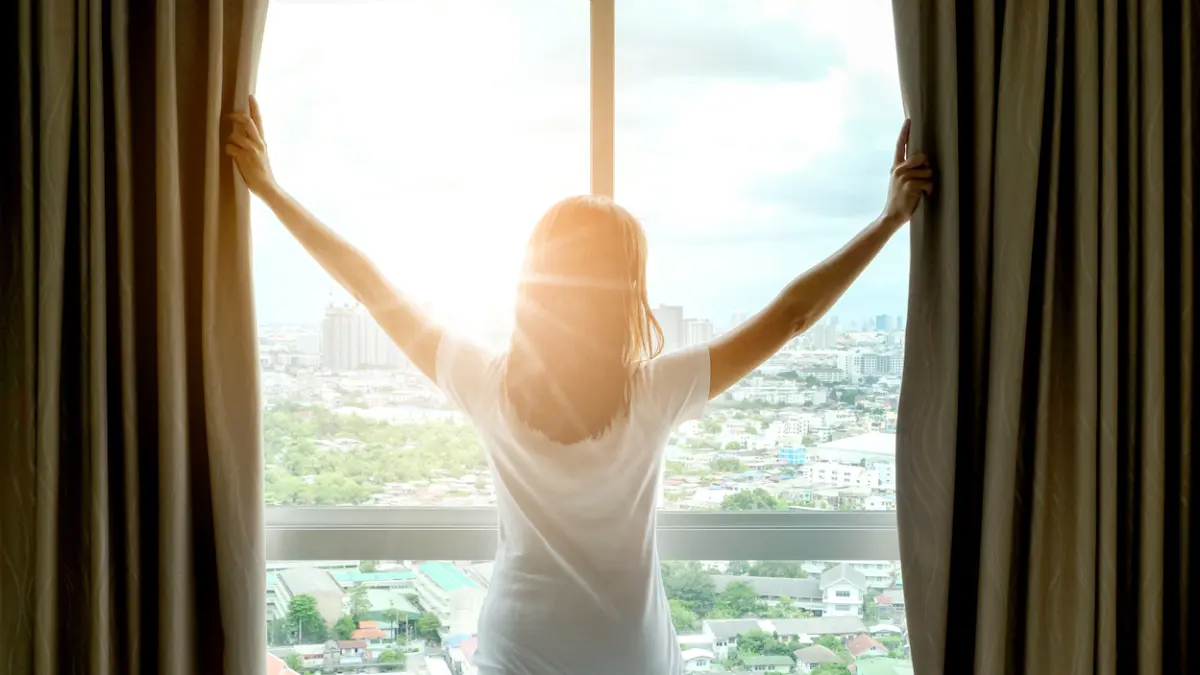 Berjemur di Pagi Hari, Ini Waktu Ideal untuk Mendapatkan Manfaat Optimal