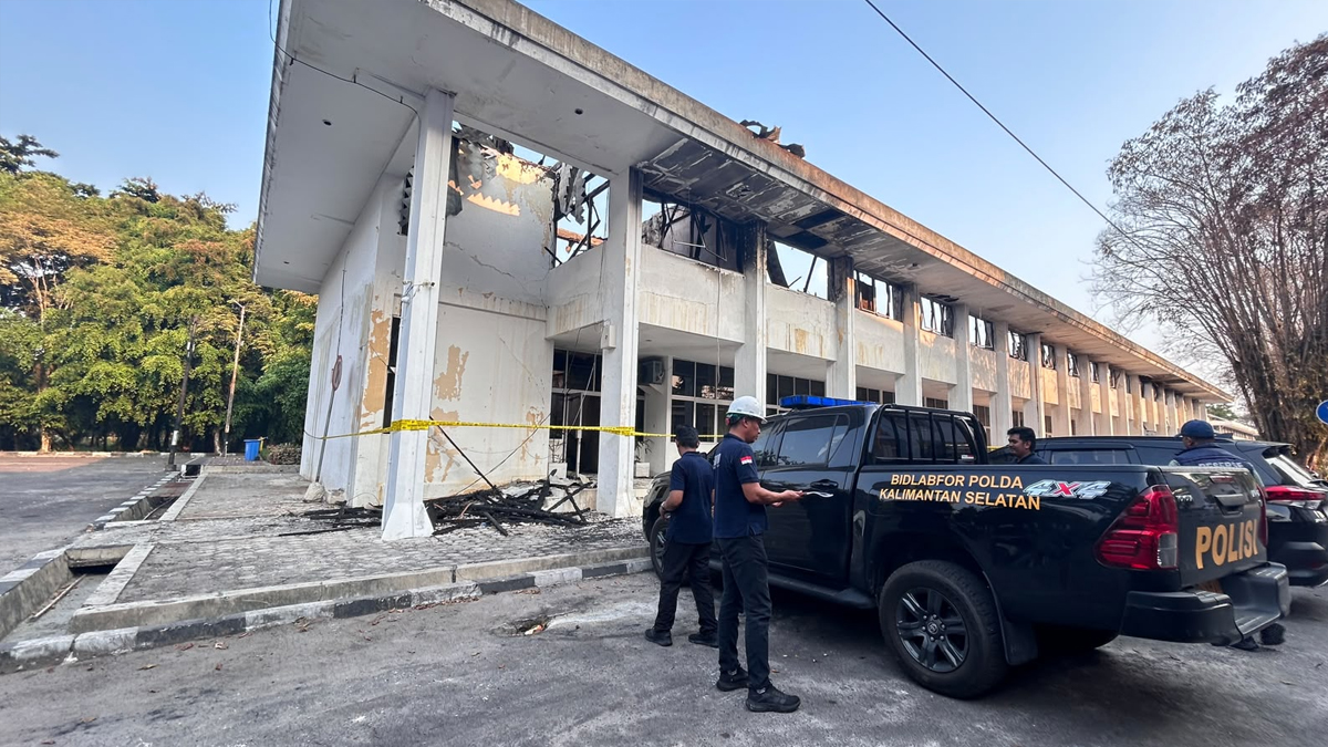 Hasil Olah TKP Gedung Kesra Kalteng: Tim Forensik Temukan Dugaan Kebakaran dari Dapur Lantai Atas