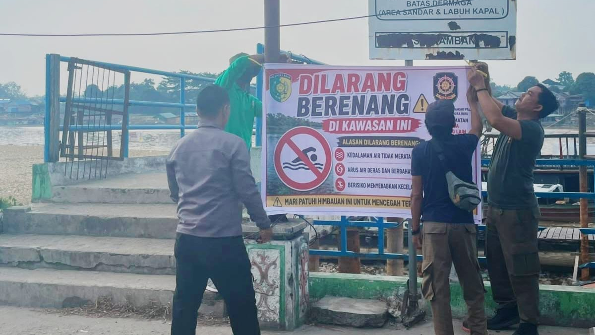 Air Sungai Kahayan Surut, Satpol PP Pasang Peringatan Larangan Berenang