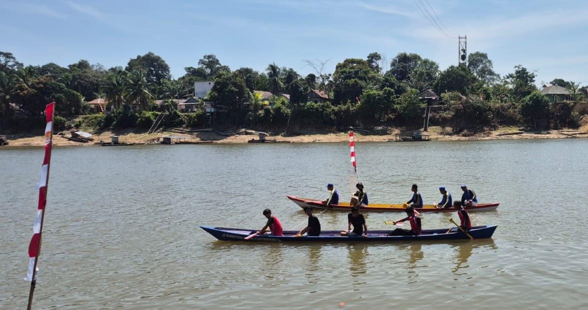 Lomba Bakayuh di Sungai Lamandau Semarak, Bupati Rizky Dorong Tradisi Lokal Terus Dilestarikan