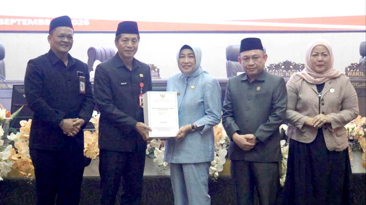 Pemkab Barito Utara Serahkan Pidato Pengantar Raperda Perubahan APBD 2026 kepada DPRD